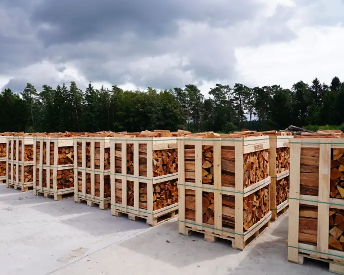 Palettes de bois de chauffage sec Palettes de bois de chauffage sec